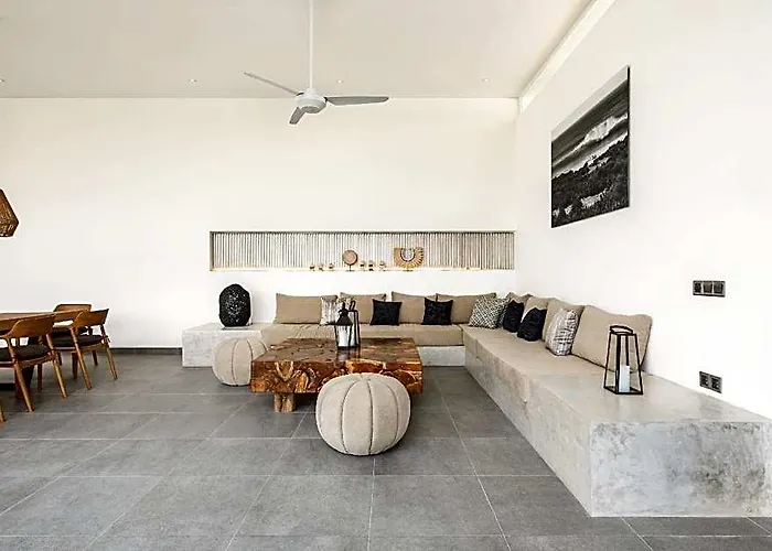 Canggu Koi 5 In Canggu ホテル